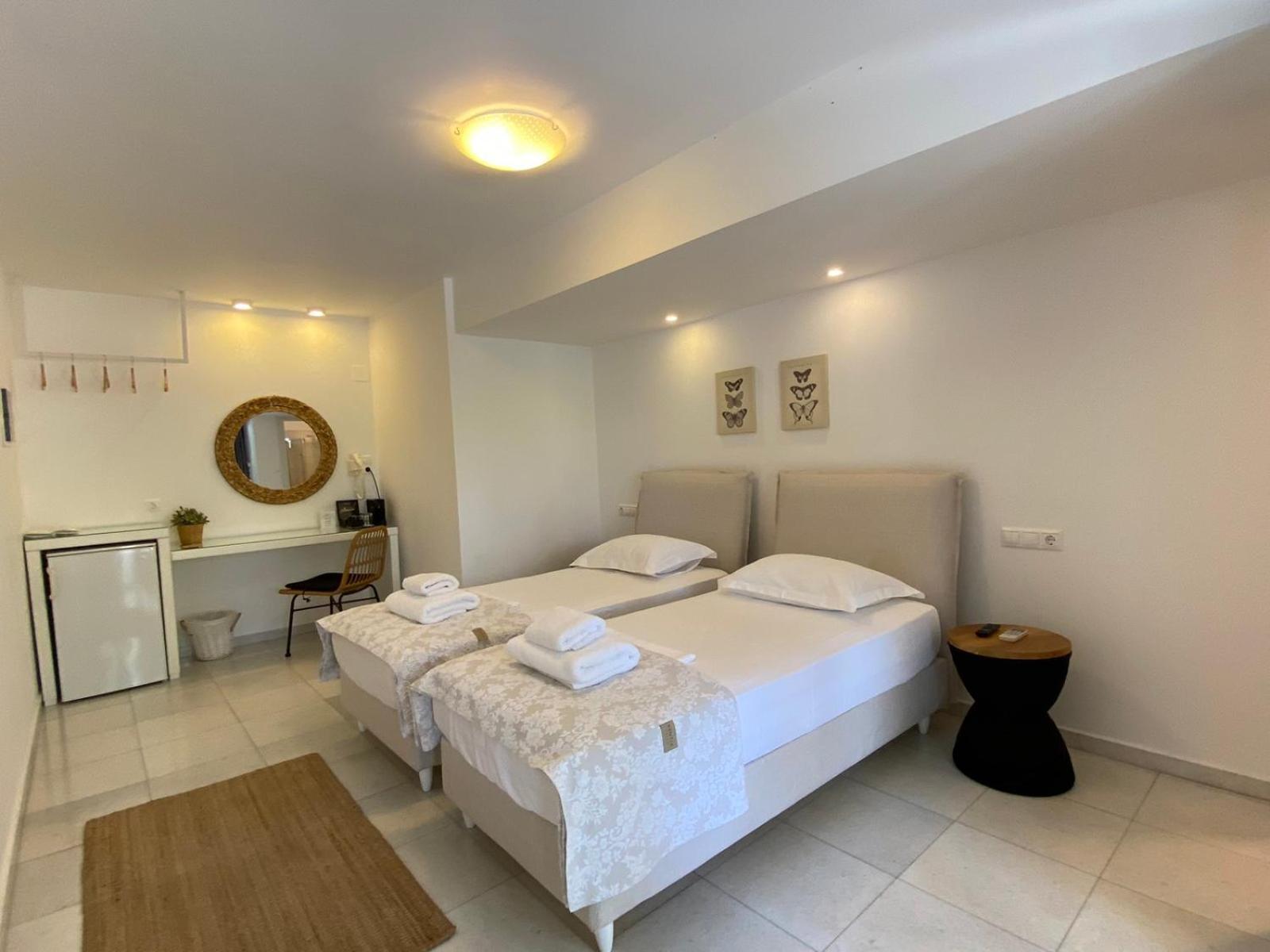 Perivoli Rooms Parikia  Phòng bức ảnh