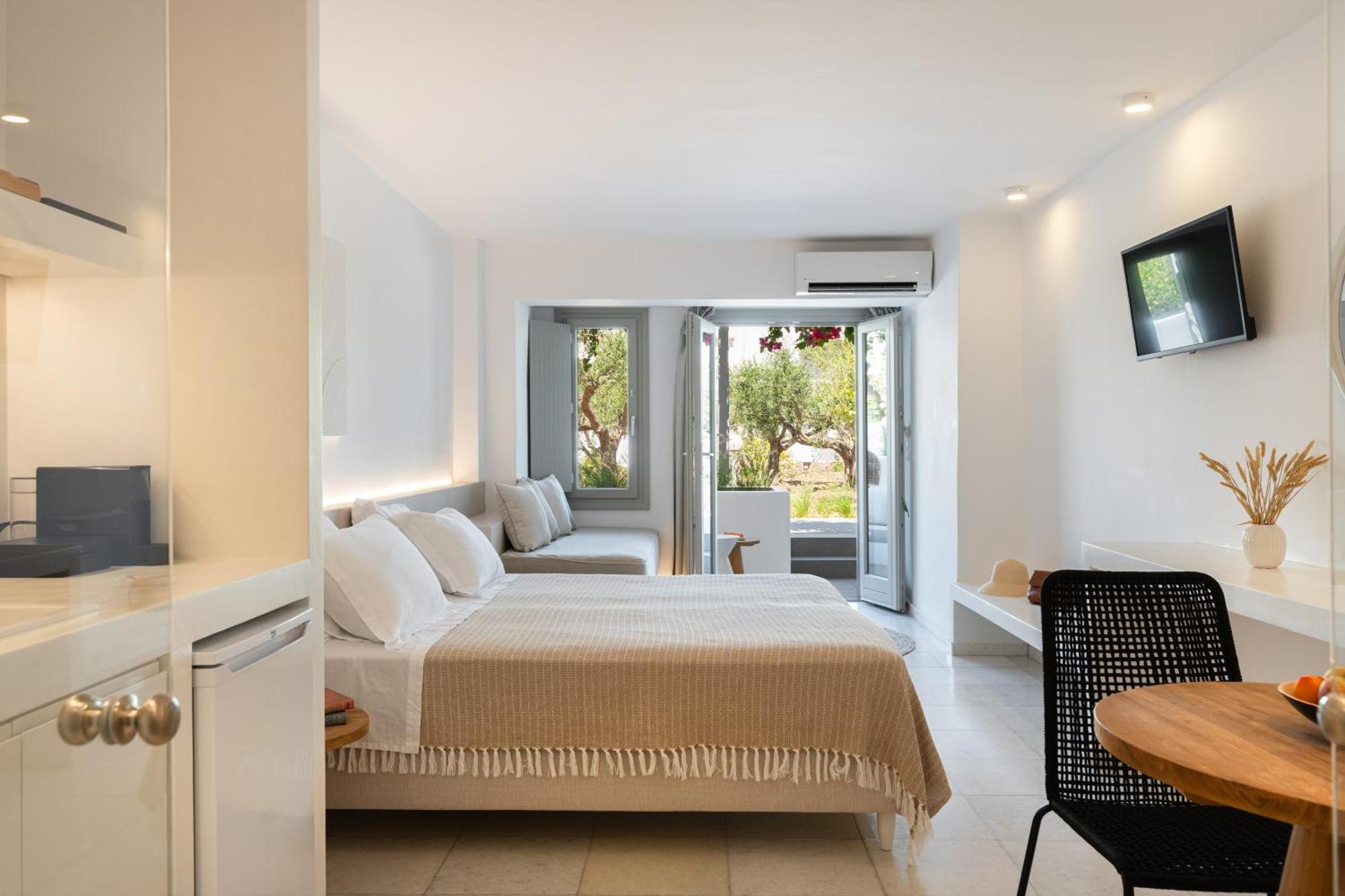 Perivoli Rooms Parikia  Ngoại thất bức ảnh